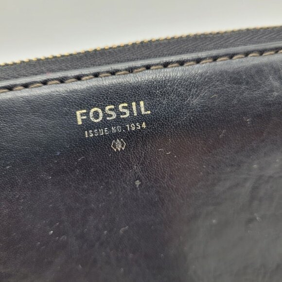 Fossil Sydney Blk Leather Zip Around Wallet Wristlet Clutch Green Interior Chic - Picture 2 of 7